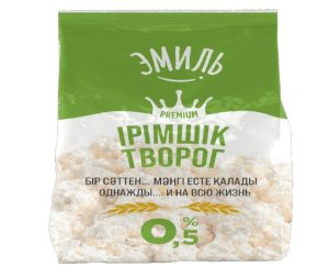 Творог ЭМИЛЬ обезжиренный 0,5% 380 гр п/м